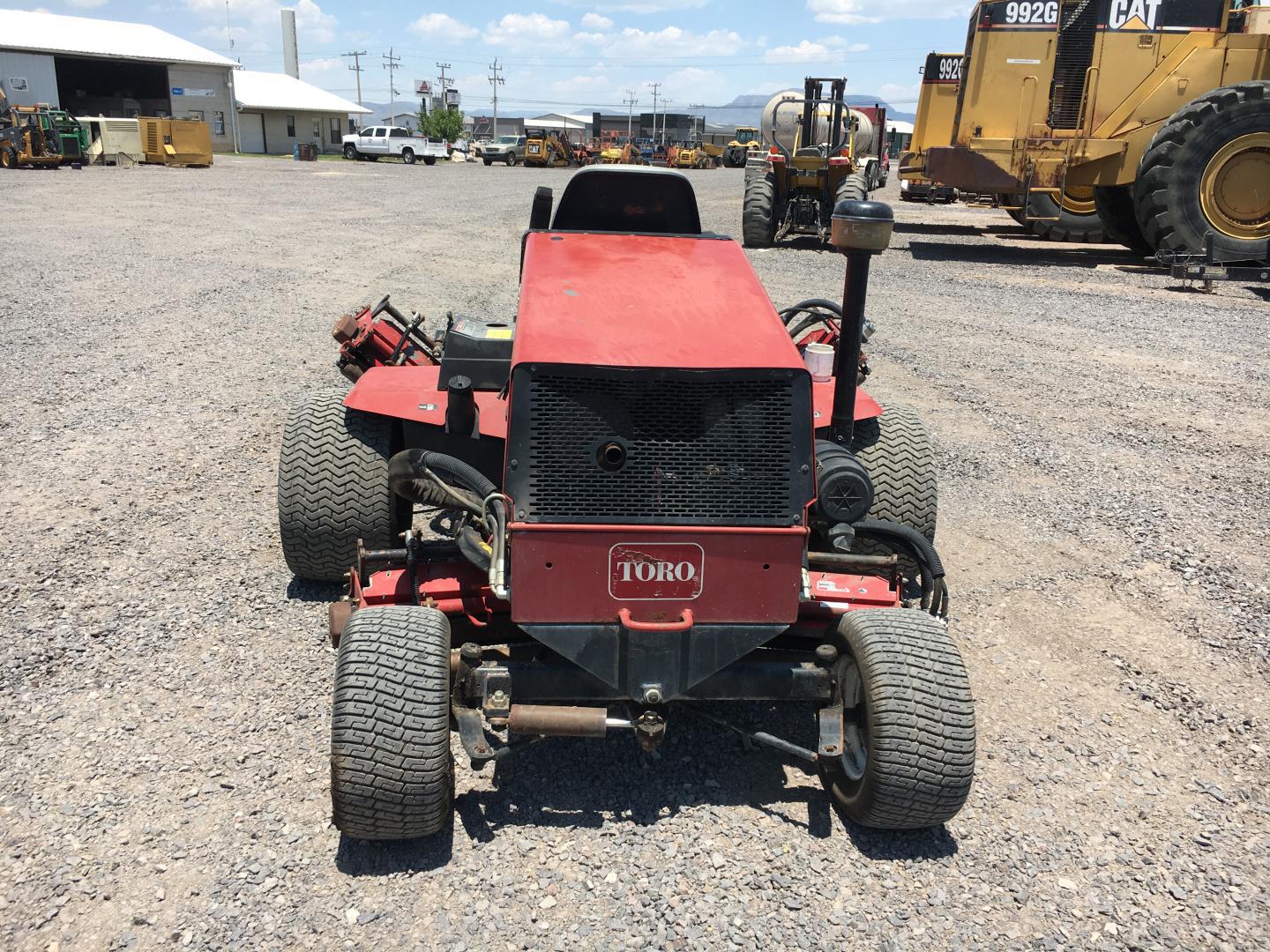 ./imagenes/INVOICE/2019/16792/CORTADORA DE ZACATE REELMASTER 5400D (9).JPG